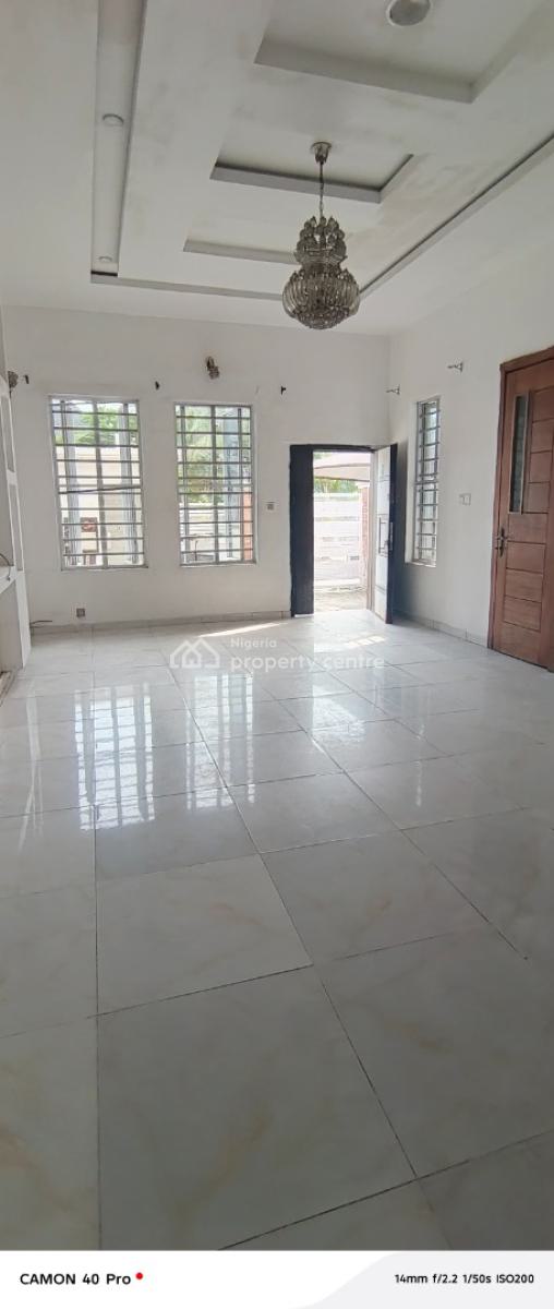 Spacious and Very Big Parlor Mini Flat in Lekki Phase 1, Off Admiralty Way By Gtb Bank, Lekki Phase 1, Lekki, Lagos, Mini Flat (room and Parlour) for Rent