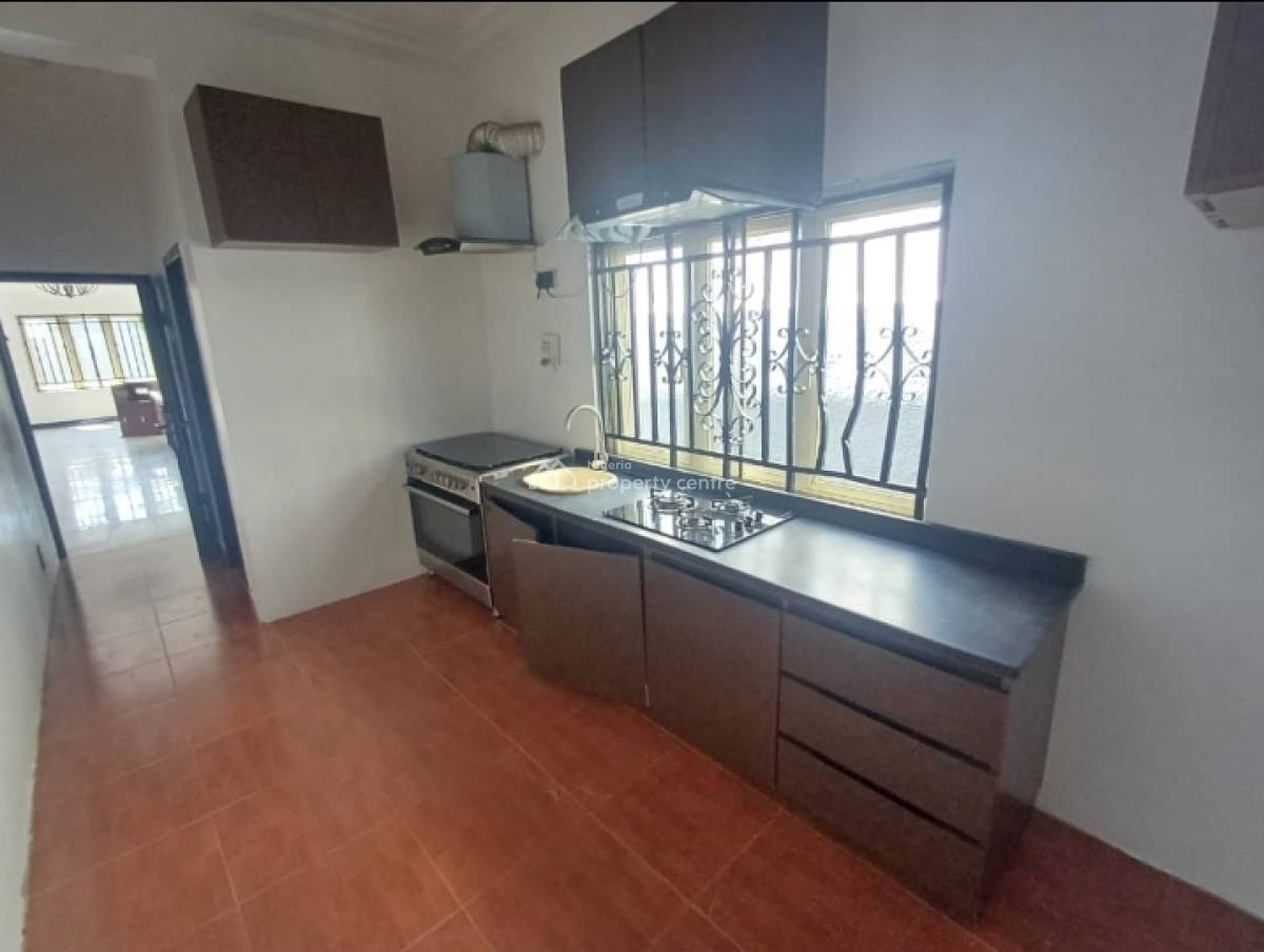 Spacious Self Serviced Apartment (2 in a Compound), Lekki Phase 1, Lekki, Lagos, Mini Flat (room and Parlour) for Rent
