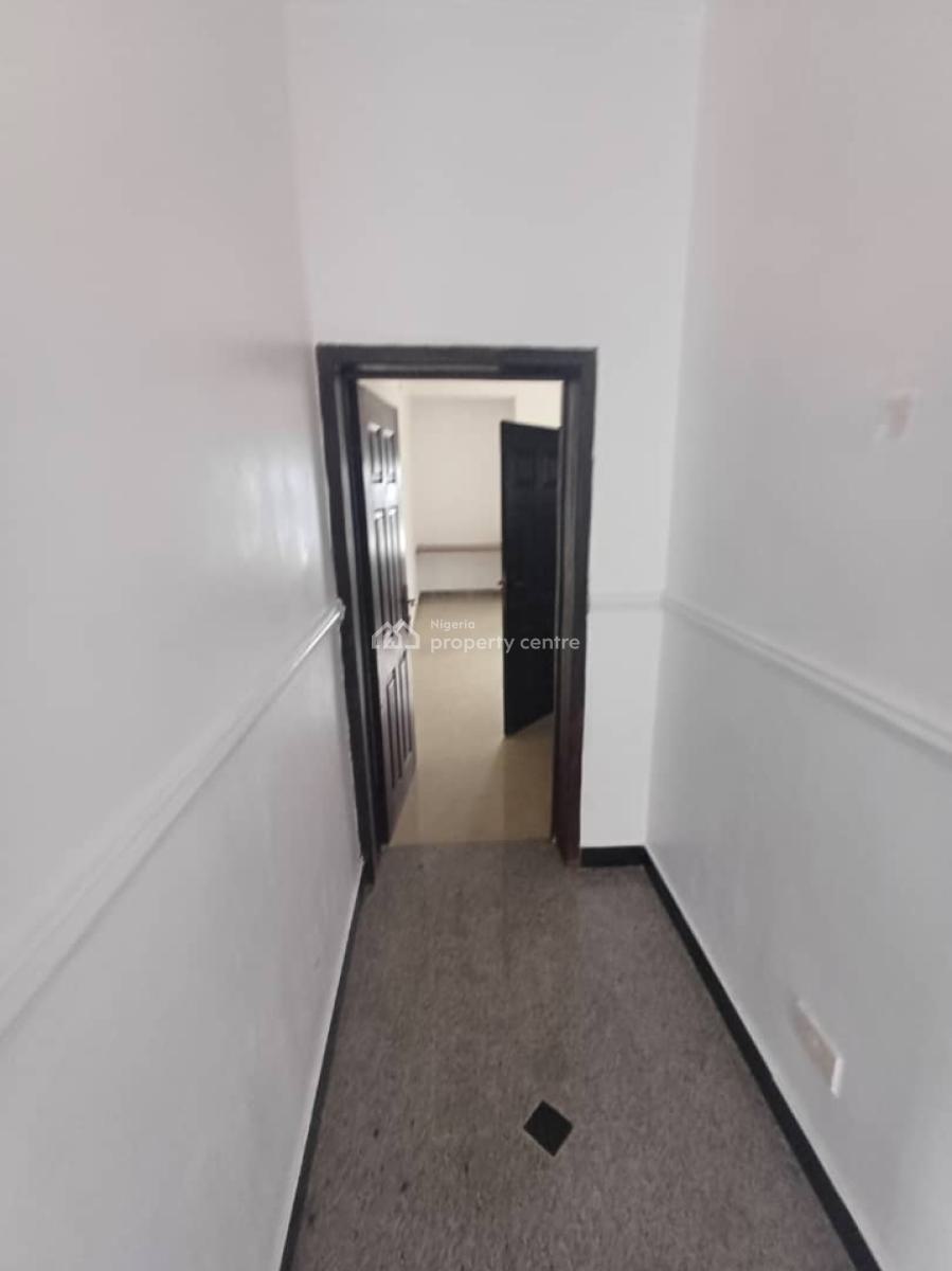 Spacious Self Serviced Apartment (2 in a Compound), Lekki Phase 1, Lekki, Lagos, Mini Flat (room and Parlour) for Rent