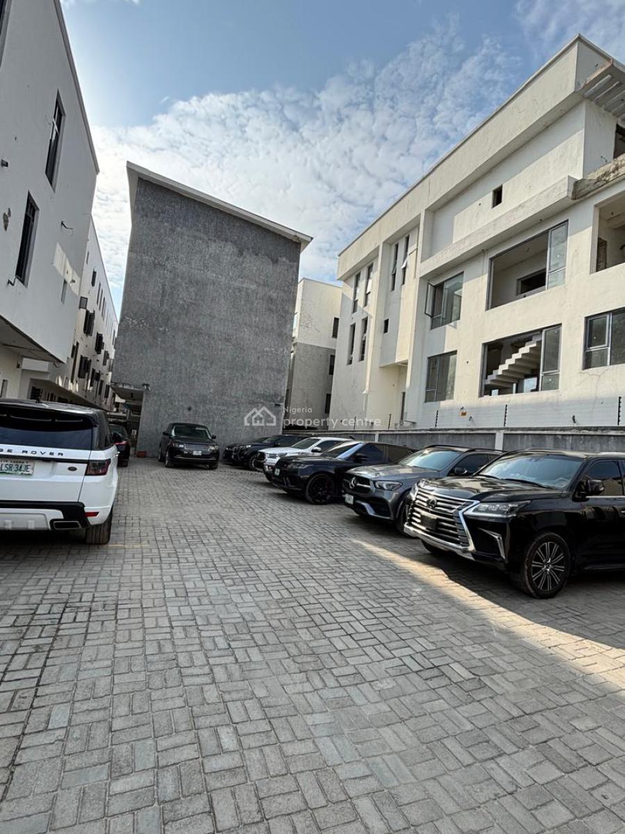 Massive Fully Serviced Luxury 3bedrooms Penthouse with Bq, Around Richmond, Ikate, Lekki, Lagos, Flat / Apartment for Sale