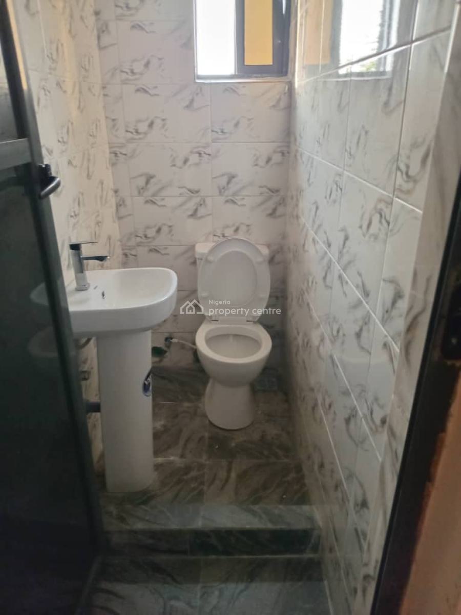 2 Bedroom Flat, G. R. a Aarea, Abijo, Lekki, Lagos, Flat / Apartment for Rent