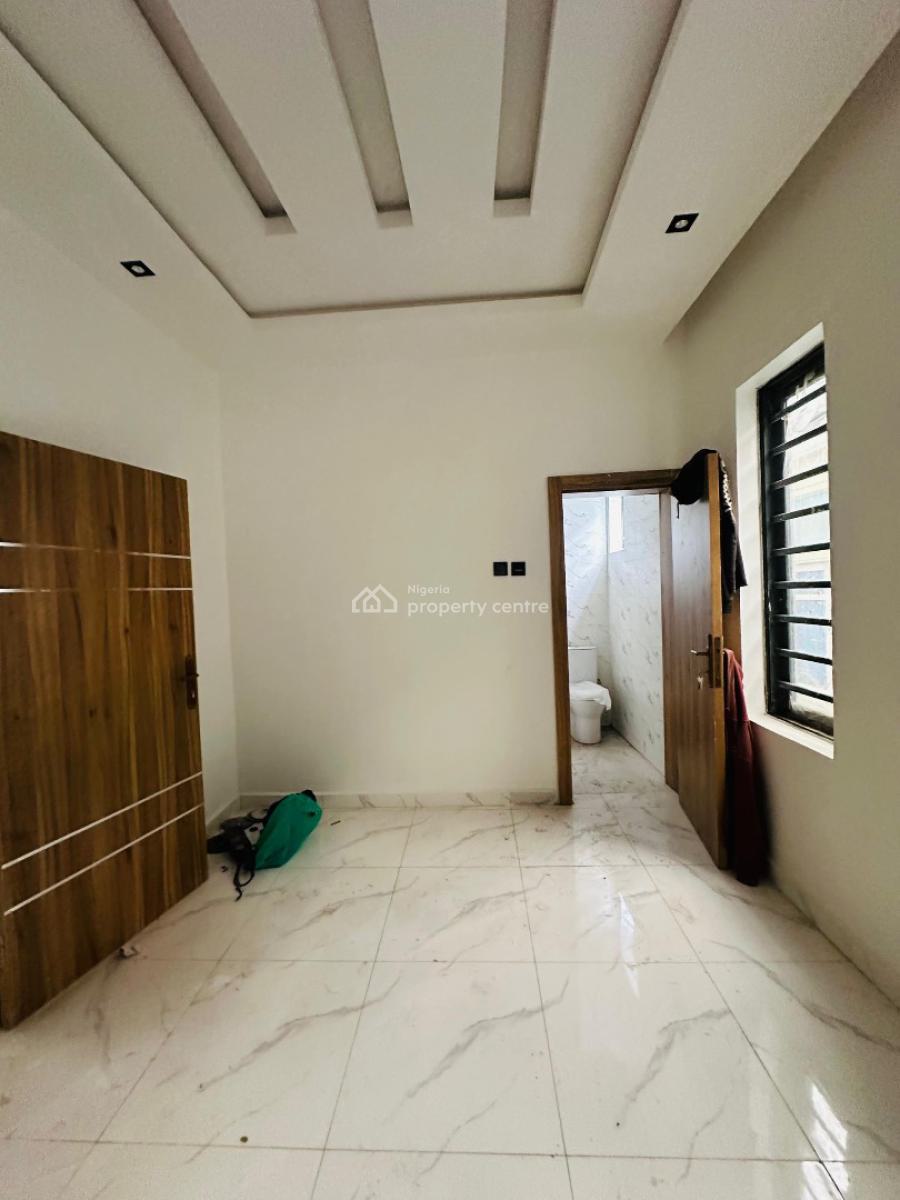 Spaciously Built 4 Bedroom Fully Detached Duplex  with  Bq, Magodo, Lagos, Detached Duplex for Sale