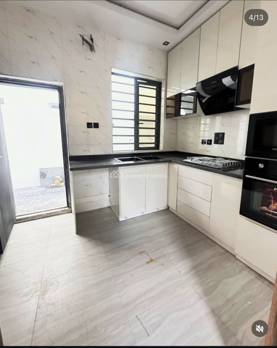 Spaciously Built 4 Bedroom Fully Detached Duplex  with  Bq, Magodo, Lagos, Detached Duplex for Sale