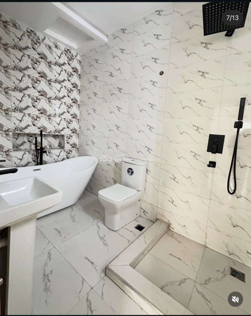 Spaciously Built 4 Bedroom Fully Detached Duplex  with  Bq, Magodo, Lagos, Detached Duplex for Sale