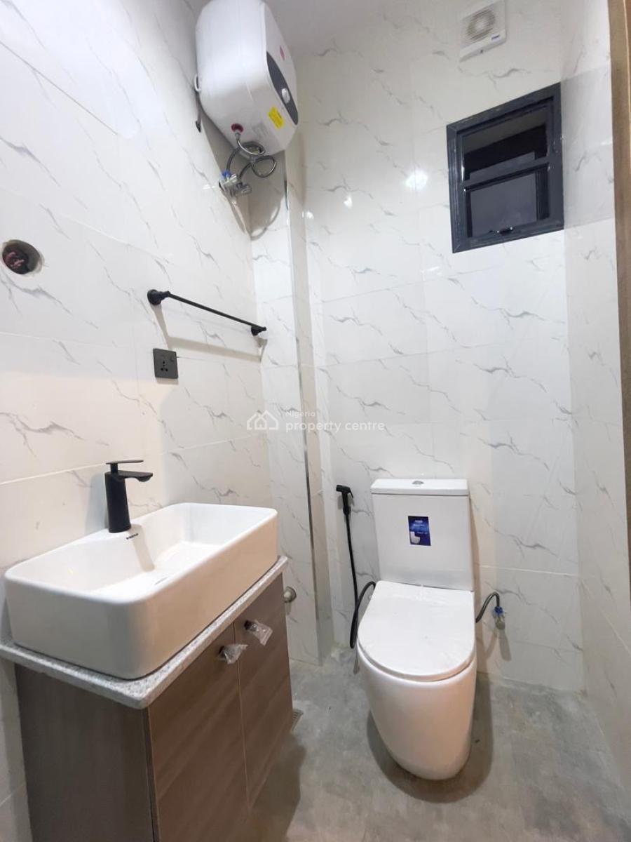 Absolutely Decent 3 Bed Apartment with Gym, Ikate, Lekki, Lagos, Flat / Apartment for Sale