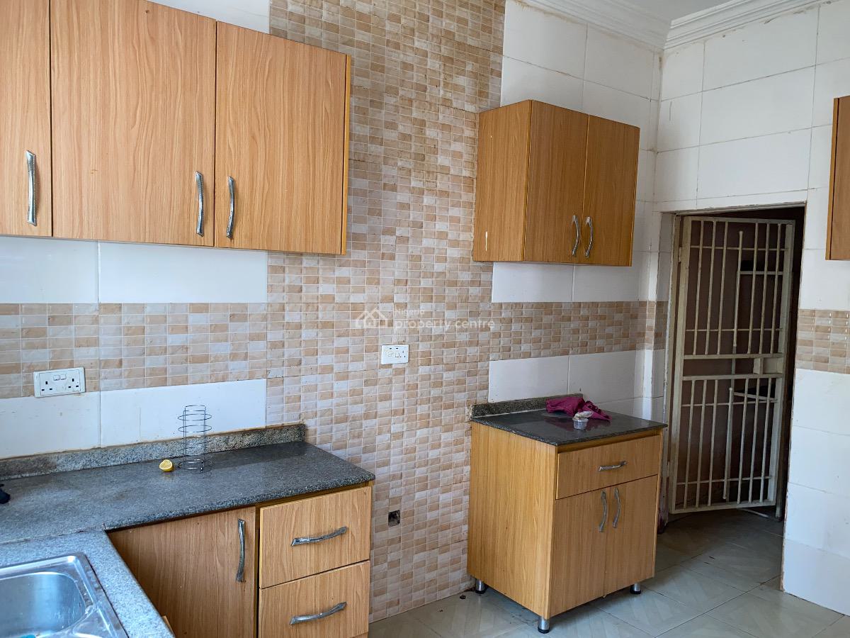 2 Bedroom, in an Estate, Life Camp, Abuja, Flat / Apartment for Rent