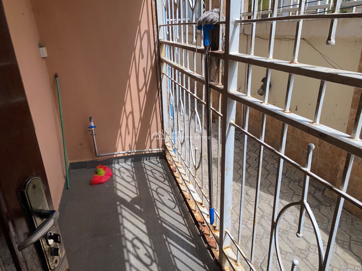 2 Bedroom, in an Estate, Life Camp, Abuja, Flat / Apartment for Rent