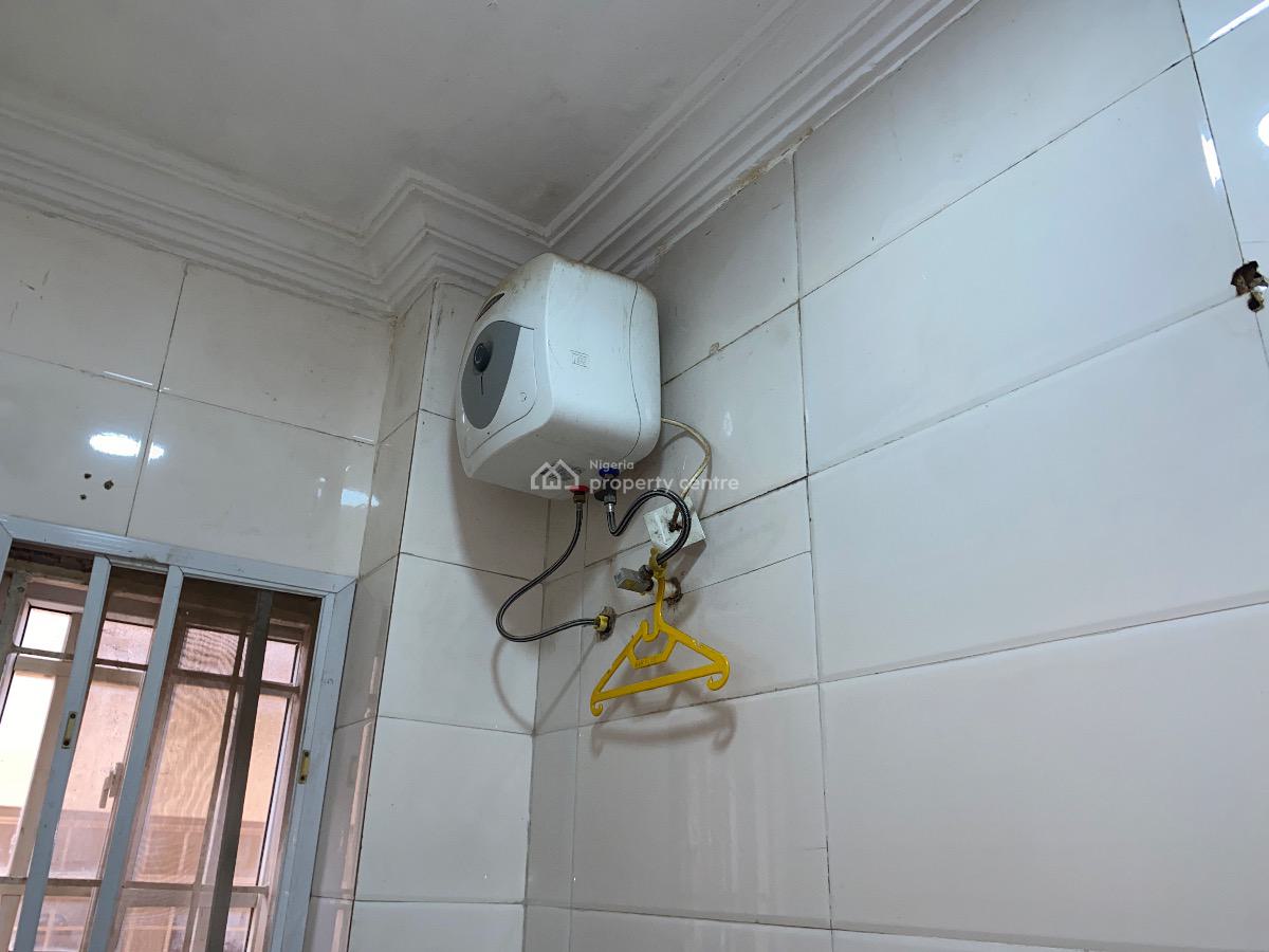 2 Bedroom, in an Estate, Life Camp, Abuja, Flat / Apartment for Rent