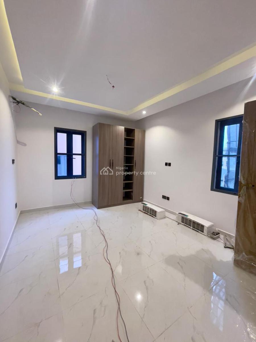 Absolutely Decent 2  Bed Apartment with Gym, Ikate, Lekki, Lagos, Flat / Apartment for Sale