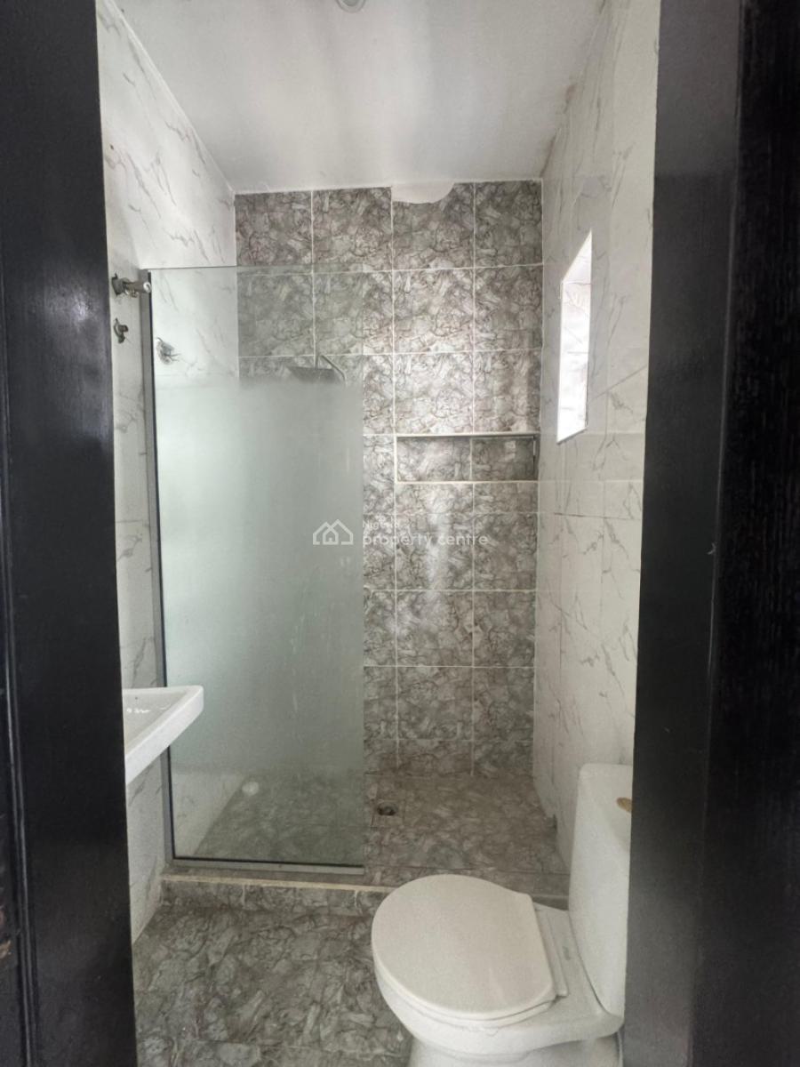 4-bedroom Semi-detached Duplex with Bq, Lekki Phase One, Lekki, Lagos, Semi-detached Duplex for Rent