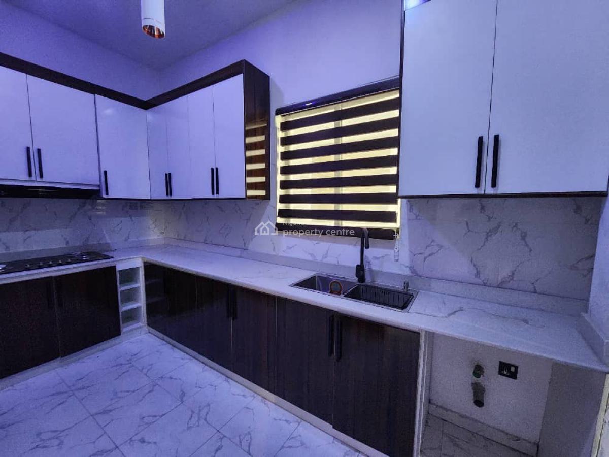 Fully Serviced 2bedroom Apartment with Swimming Pool and Gym, Off Freedom Way, Ikate, Lekki, Lagos, Flat / Apartment for Sale