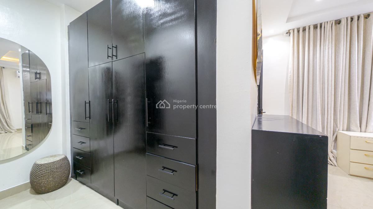 3 Bedroom Apartment with Pool & Snooker, Ikoyi, Lagos, Flat / Apartment Short Let