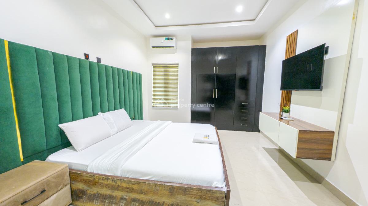 3 Bedroom Apartment with Pool & Snooker, Ikoyi, Lagos, Flat / Apartment Short Let