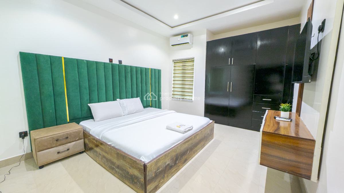 3 Bedroom Apartment with Pool & Snooker, Ikoyi, Lagos, Flat / Apartment Short Let