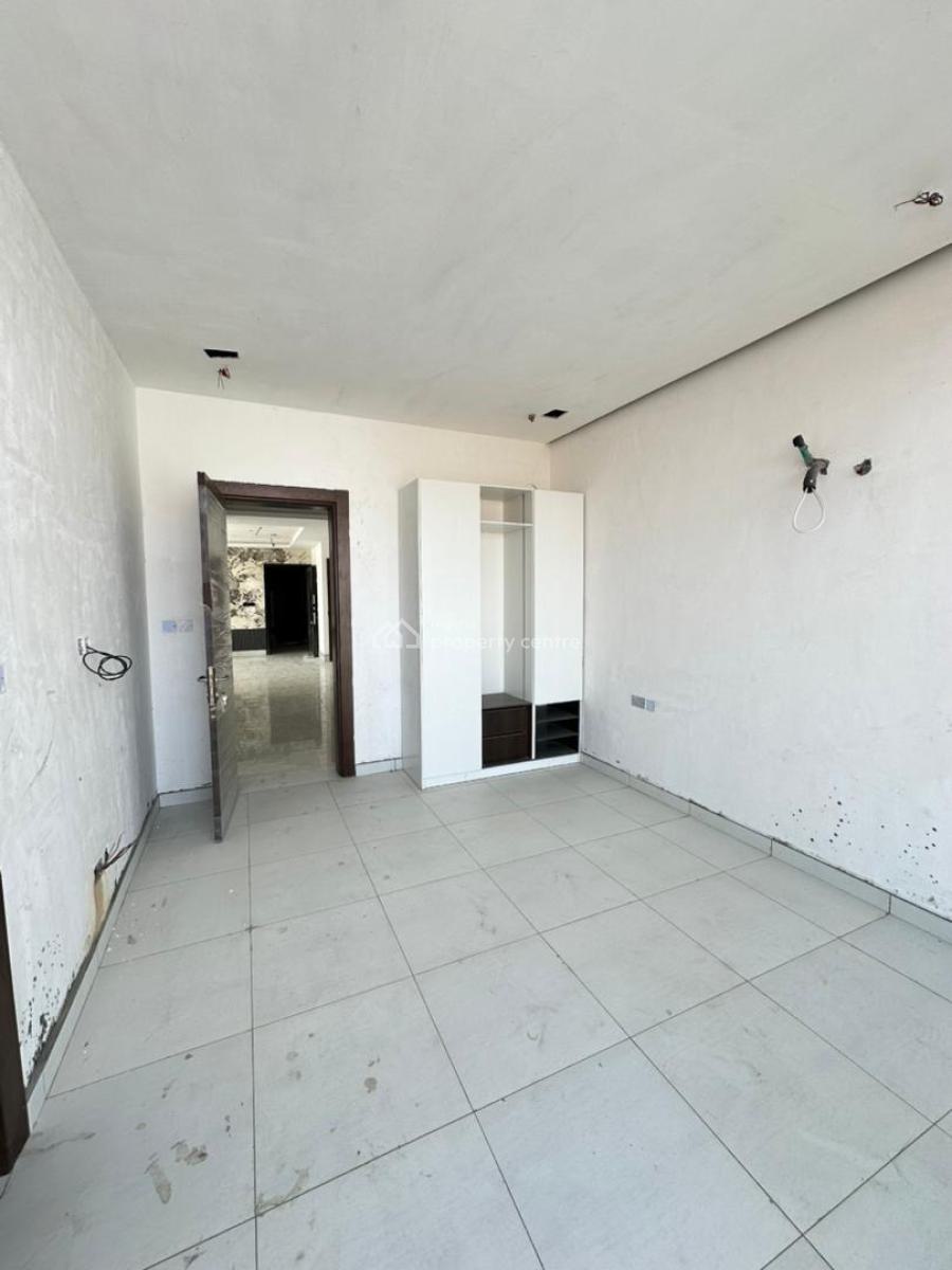 Luxurious 2 Bedroom Apartment with a Swimming Pool in a Cozy & Secure, Ikate, Lekki, Lagos, Flat / Apartment for Sale