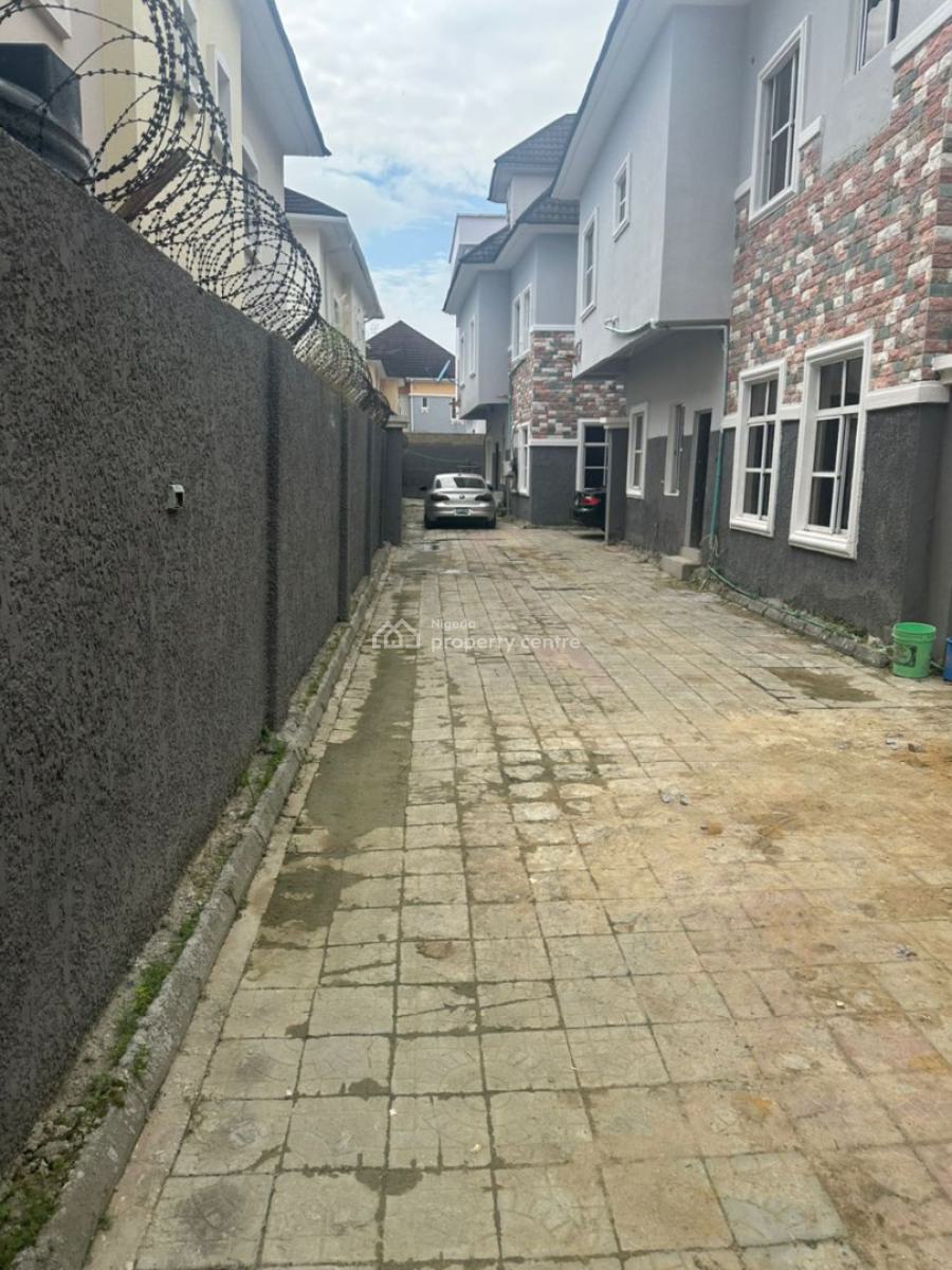 2 Bedroom Flat in a Gated and Access Code Estate, Southern View Estate, Lekki, Lagos, Flat / Apartment for Rent
