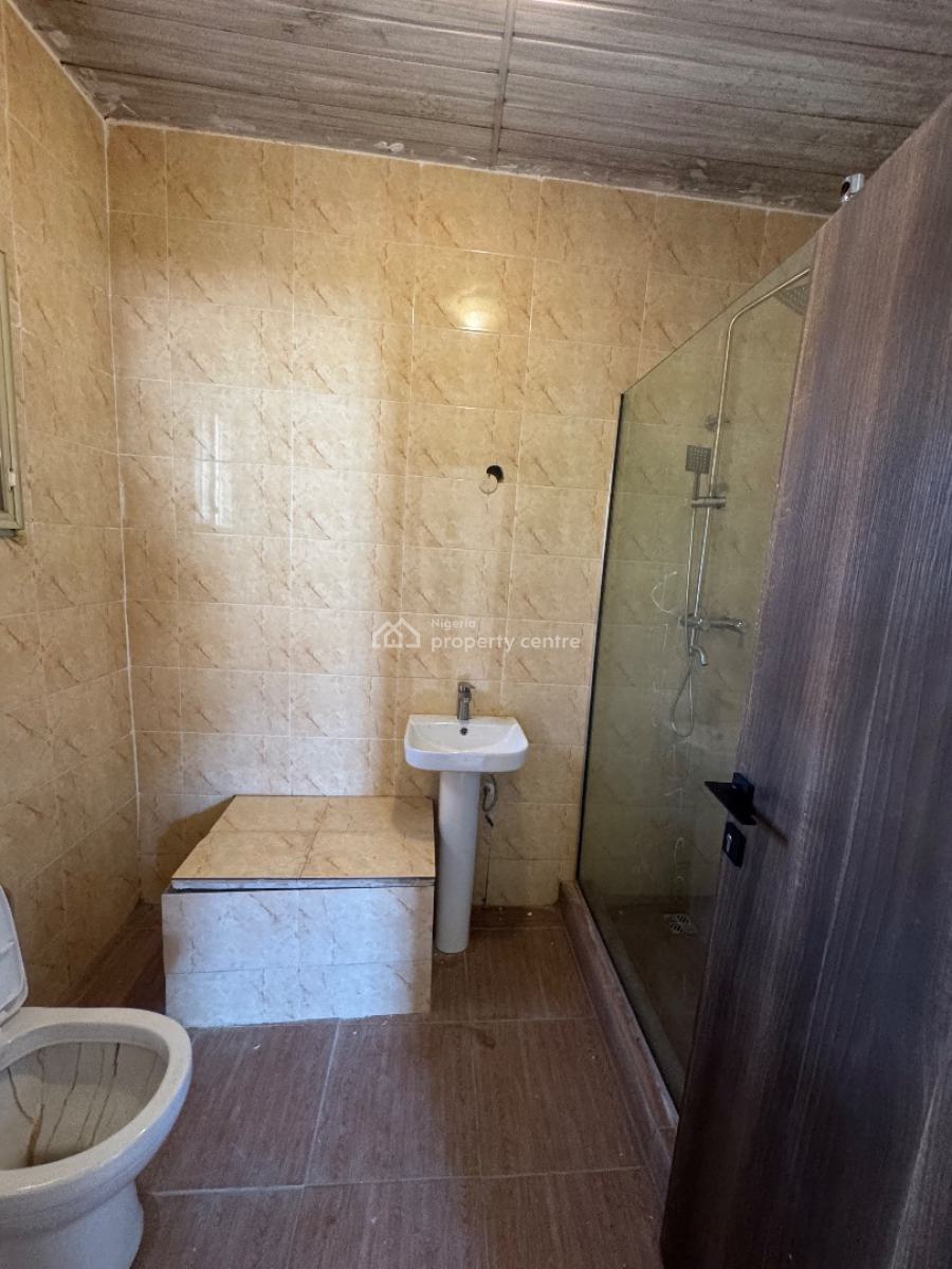 Spacious 3 Bedroom Apartment, Idado, Lekki, Lagos, Flat / Apartment for Rent