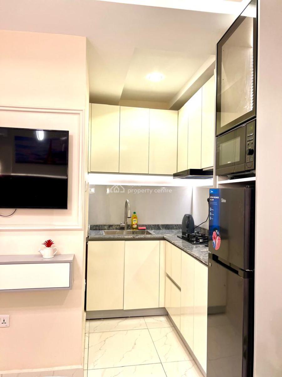 Luxury Studio Apartment with Swimming Pool, Free Wifi, Life Camp, Stella Maris Road, Life Camp, Abuja, Self Contain (single Rooms) Short Let