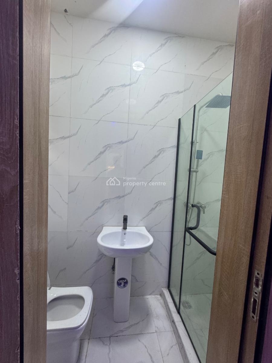 Massive World   5 Bedroom Duplex Fully Detached with Bq in Bera Estate, Bera Estate Chevron Drive, Lekki, Lagos, Detached Duplex for Sale