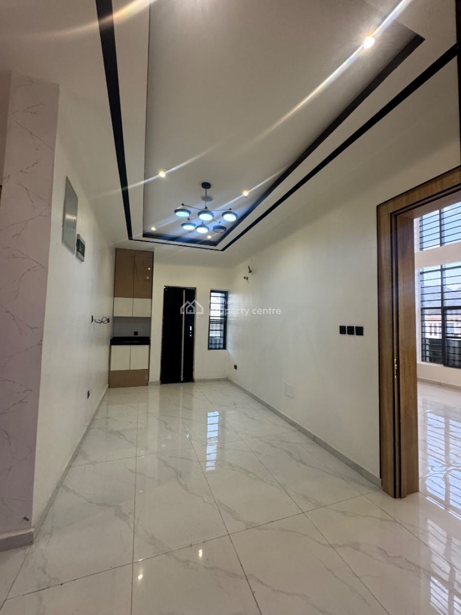 Massive World   5 Bedroom Duplex Fully Detached with Bq in Bera Estate, Bera Estate Chevron Drive, Lekki, Lagos, Detached Duplex for Sale