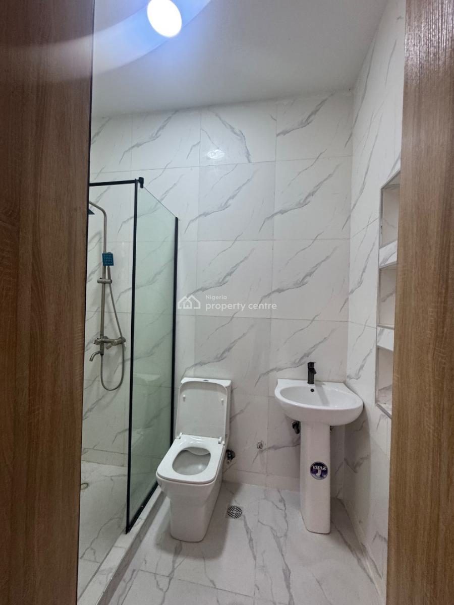 Massive World   5 Bedroom Duplex Fully Detached with Bq in Bera Estate, Bera Estate Chevron Drive, Lekki, Lagos, Detached Duplex for Sale