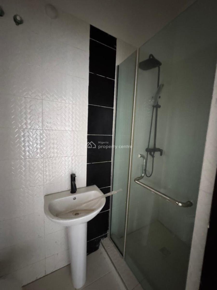 Spacious Serviced 2 Bedroom Apartment, Osapa/agungi, Osapa, Lekki, Lagos, Flat / Apartment for Rent