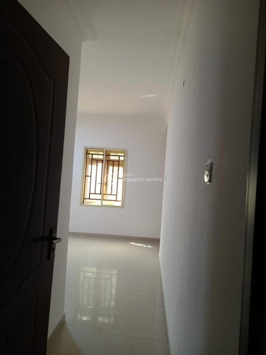 Spacious Miniflat, Off Admiralty Way, Lekki Phase 1, Lekki, Lagos, Mini Flat (room and Parlour) for Rent