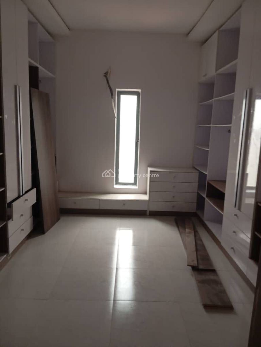Waterfront Serviced 3-bedroom Terrace Apartment, Banana Island, Ikoyi, Lagos, Terraced Duplex for Rent