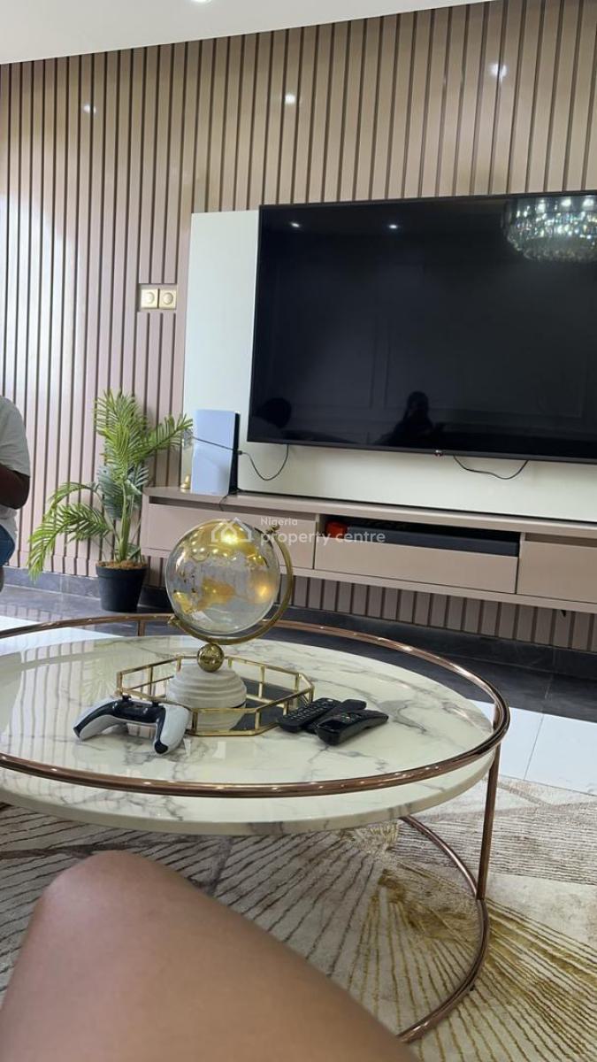 Luxury 2 Bedroom Waterfront with Pool & Gym, Ikoyi, Lagos, Flat / Apartment Short Let