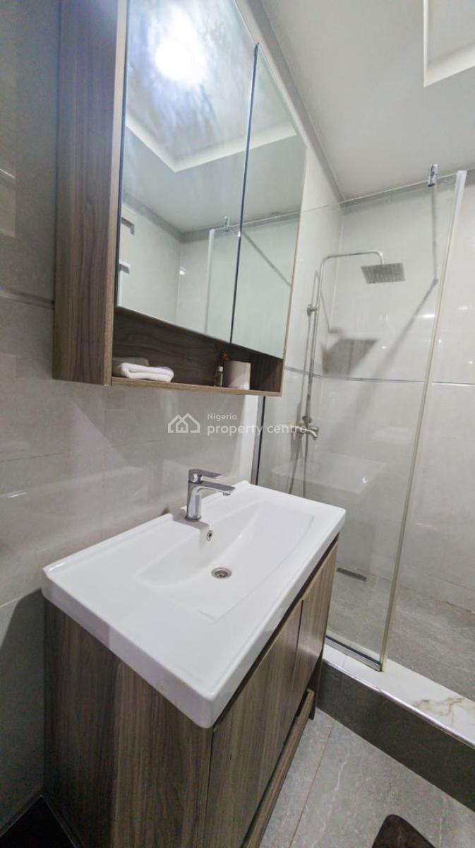 Luxury 2 Bedroom Waterfront with Pool & Gym, Ikoyi, Lagos, Flat / Apartment Short Let