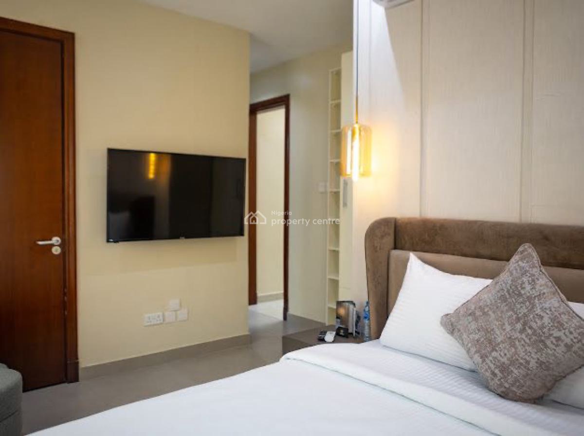 3 Bedroom Apartment with Gym and Swimming Pool., Off Alfred Rewane Road, Ikoyi, Lagos, Flat / Apartment Short Let