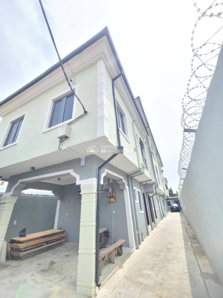 Mini Flat on The Ground Floor, Mobil Road, Ajah Lagos, Ajah, Lagos, Mini Flat (room and Parlour) for Rent