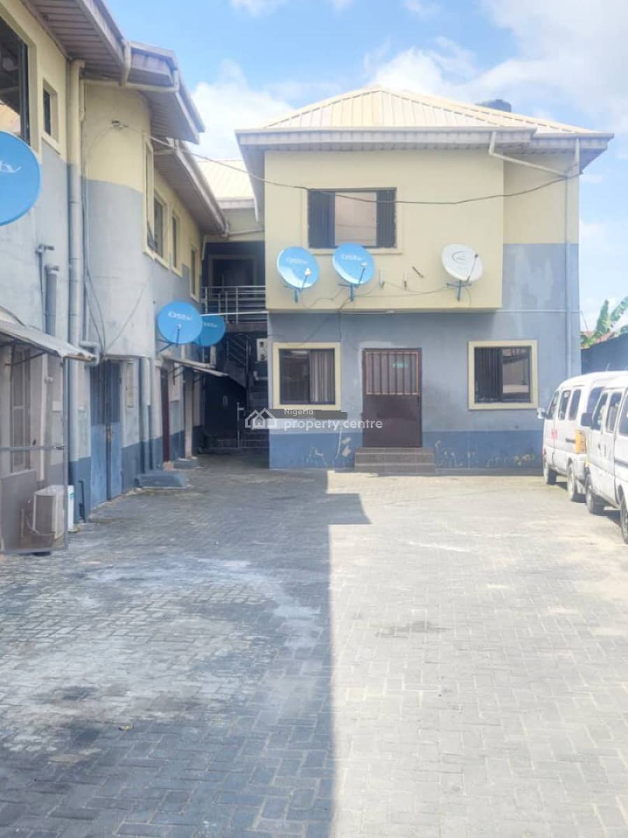 Mini Flat on The Ground Floor, Ado Road,ajah Lagos, Ado, Ajah, Lagos, Mini Flat (room and Parlour) for Rent