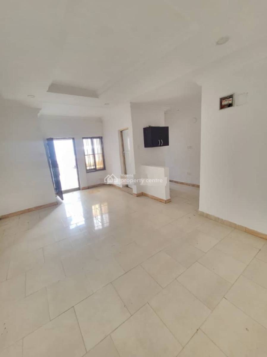 Mini Flat on The Ground Floor, Ado Road,ajah Lagos, Ado, Ajah, Lagos, Mini Flat (room and Parlour) for Rent