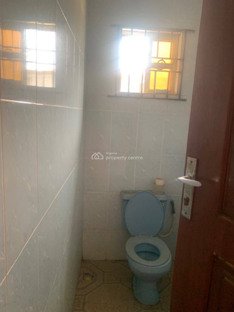 Decent Bungalow in a Good Location, Kola Oladejo Street, Odogunyan, Ikorodu, Lagos, Detached Bungalow for Sale