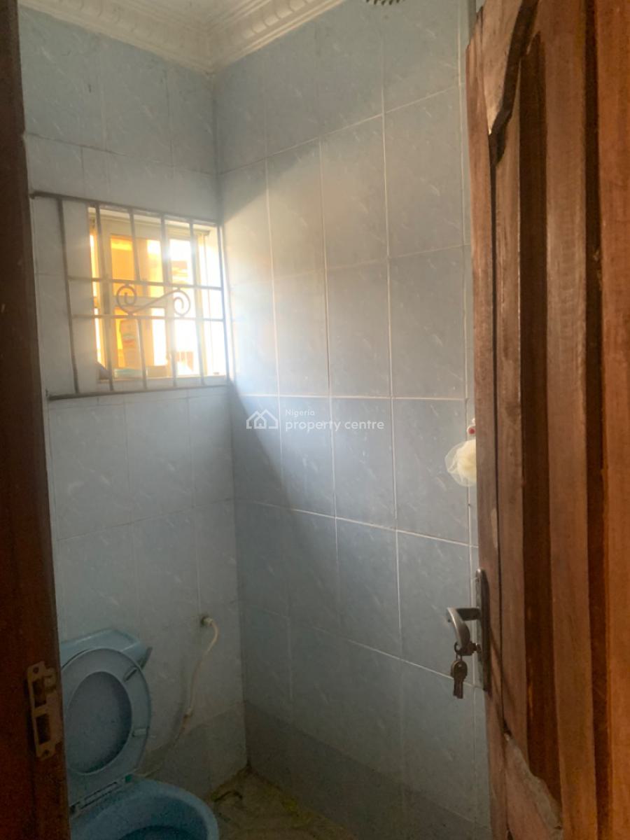 Decent Bungalow in a Good Location, Kola Oladejo Street, Odogunyan, Ikorodu, Lagos, Detached Bungalow for Sale