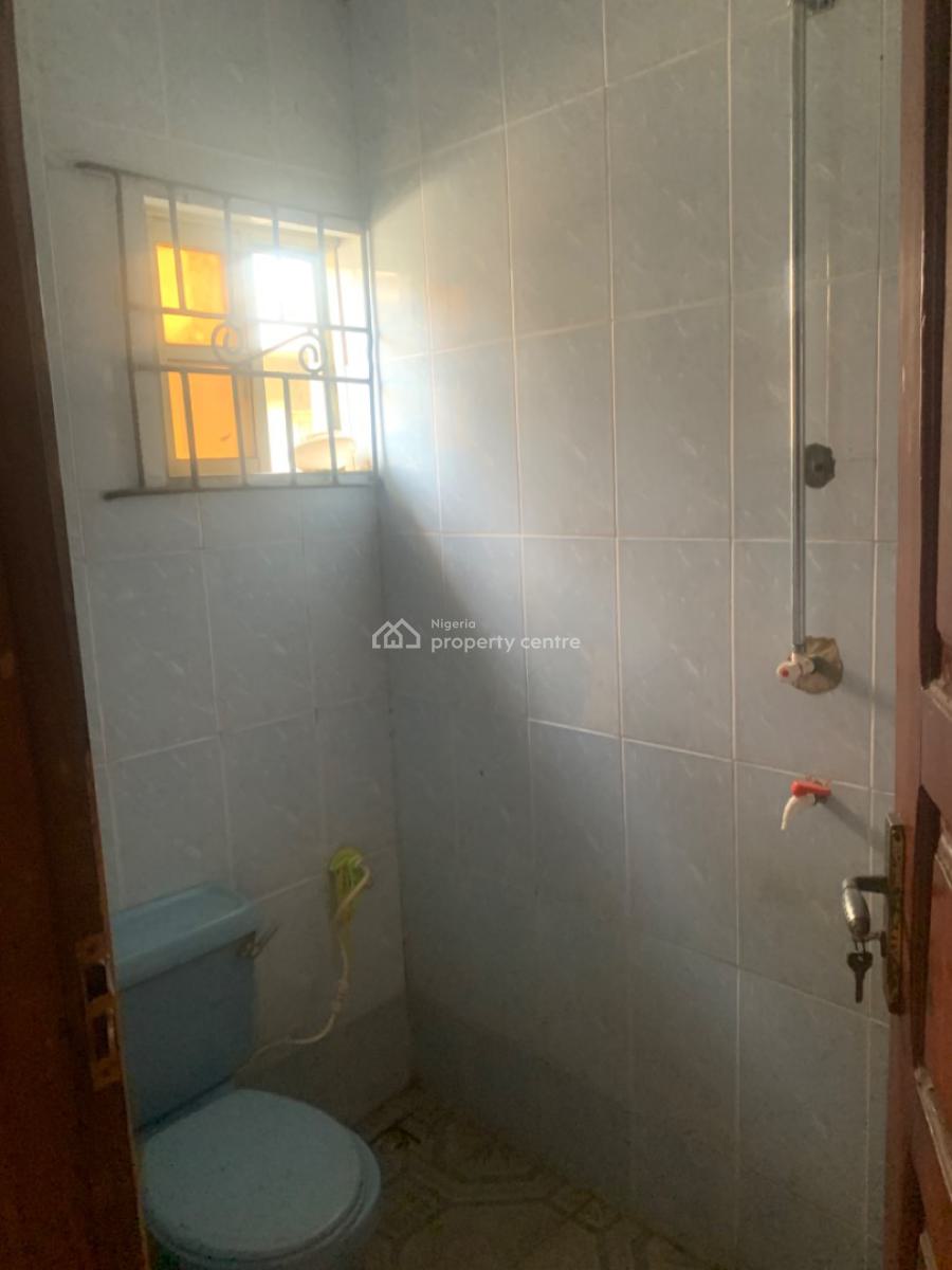 Decent Bungalow in a Good Location, Kola Oladejo Street, Odogunyan, Ikorodu, Lagos, Detached Bungalow for Sale