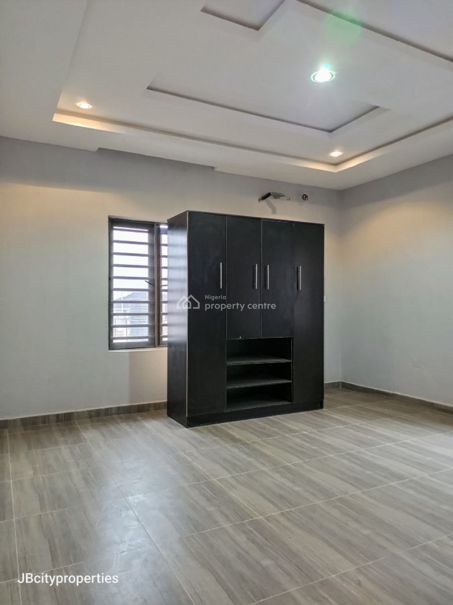 Luxurious Spacious 2 Bedroom Apartment, Ogombo, Ogombo, Ajah, Lagos, Flat / Apartment for Rent