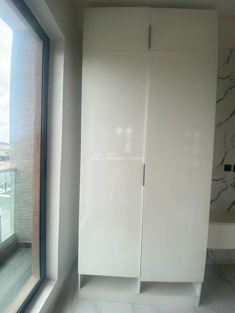 Spacious & Secure! 2-bedroom Apartment with Flood-free Environment, Ikate, Lekki, Lagos, Flat / Apartment for Rent