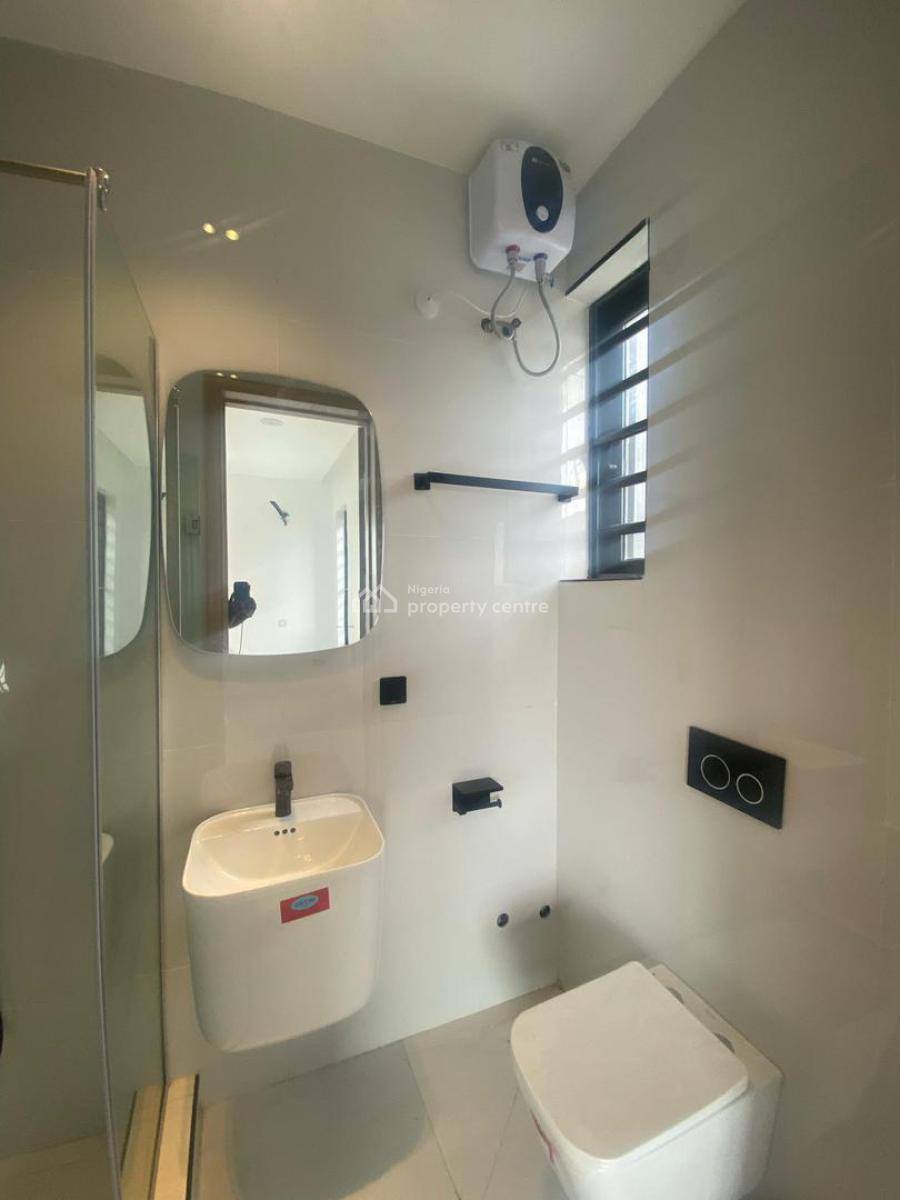 Spacious & Secure! 2-bedroom Apartment with Flood-free Environment, Ikate, Lekki, Lagos, Flat / Apartment for Rent