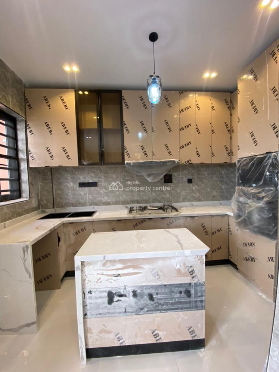 Lovely 2 Bedroom Apartment with a Serene Environment, Ologolo, Lekki, Lagos, Flat / Apartment for Sale