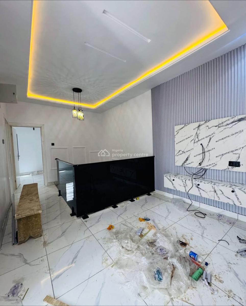 Exquisitely Built 4-bedroom Semi-detached Duplex + Bq, Step Into Luxury with This Beautifully Finished 4-bedroom, Surulere, Lagos, Semi-detached Duplex for Sale
