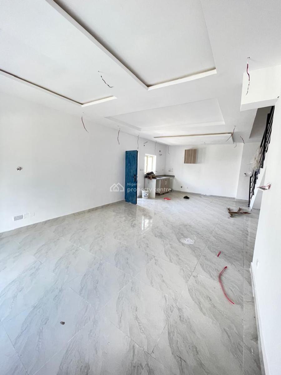 Beautiful 3 Bedroom Maisonette with Functional Elevator, Ikate Elegushi, Lekki, Lagos, Block of Flats for Sale