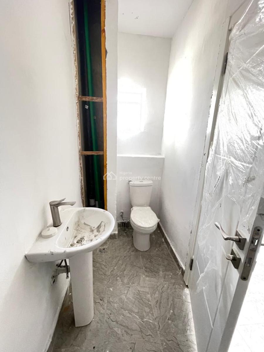 Beautiful 3 Bedroom Maisonette with Functional Elevator, Ikate Elegushi, Lekki, Lagos, Block of Flats for Sale