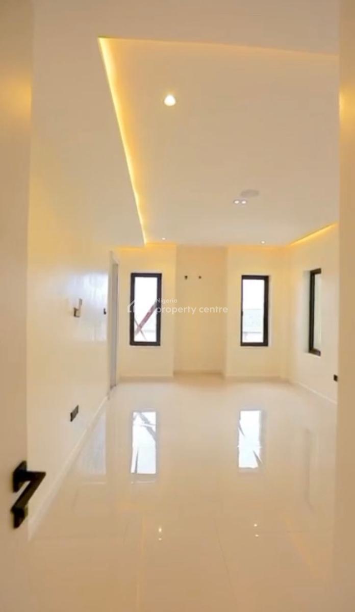 Luxury 3bedroom En-suite Flat +fitted Kitchen, Jahi, Abuja, Block of Flats for Sale