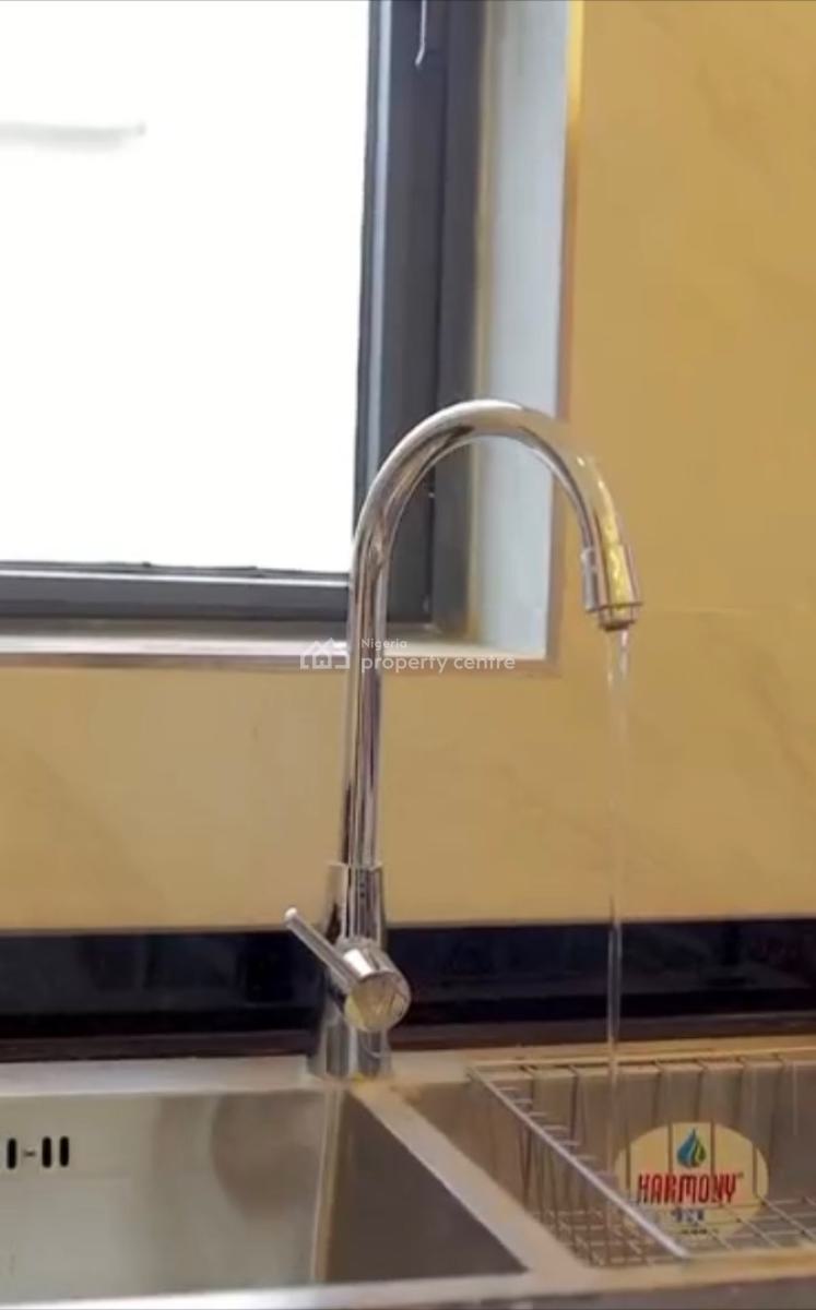 Luxury 3bedroom En-suite Flat +fitted Kitchen, Jahi, Abuja, Block of Flats for Sale