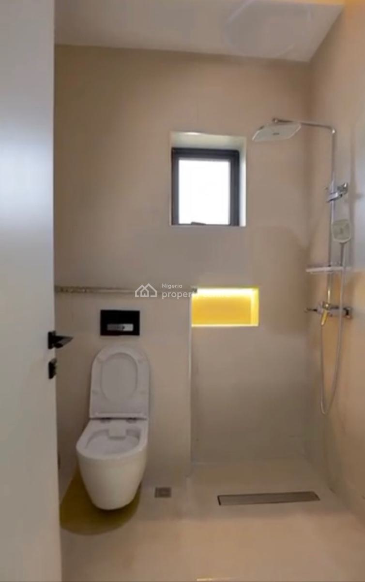 Luxury 3bedroom En-suite Flat +fitted Kitchen, Jahi, Abuja, Block of Flats for Sale