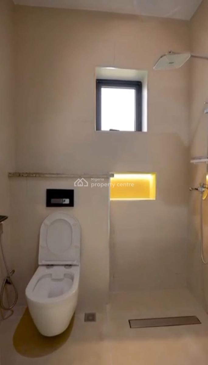 Luxury 3bedroom En-suite Flat +fitted Kitchen, Jahi, Abuja, Block of Flats for Sale