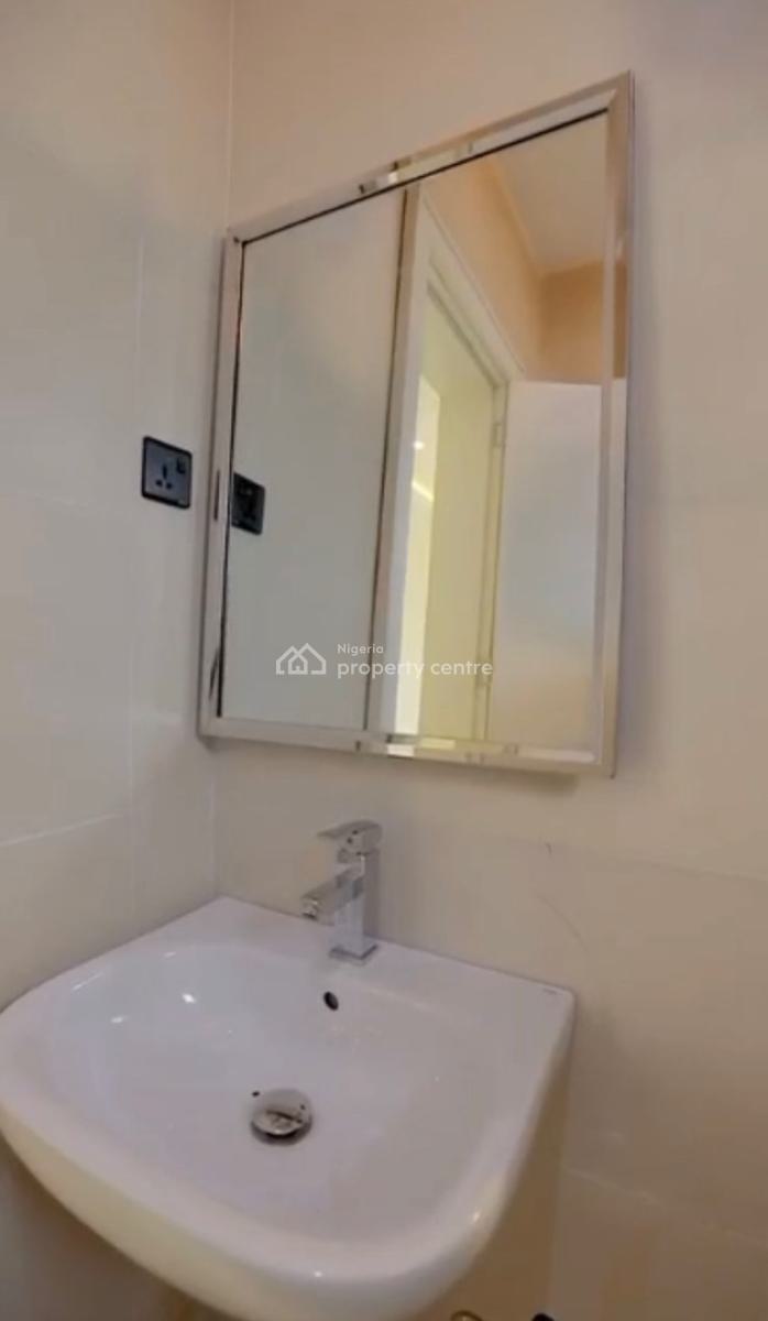 Luxury 3bedroom En-suite Flat +fitted Kitchen, Jahi, Abuja, Block of Flats for Sale