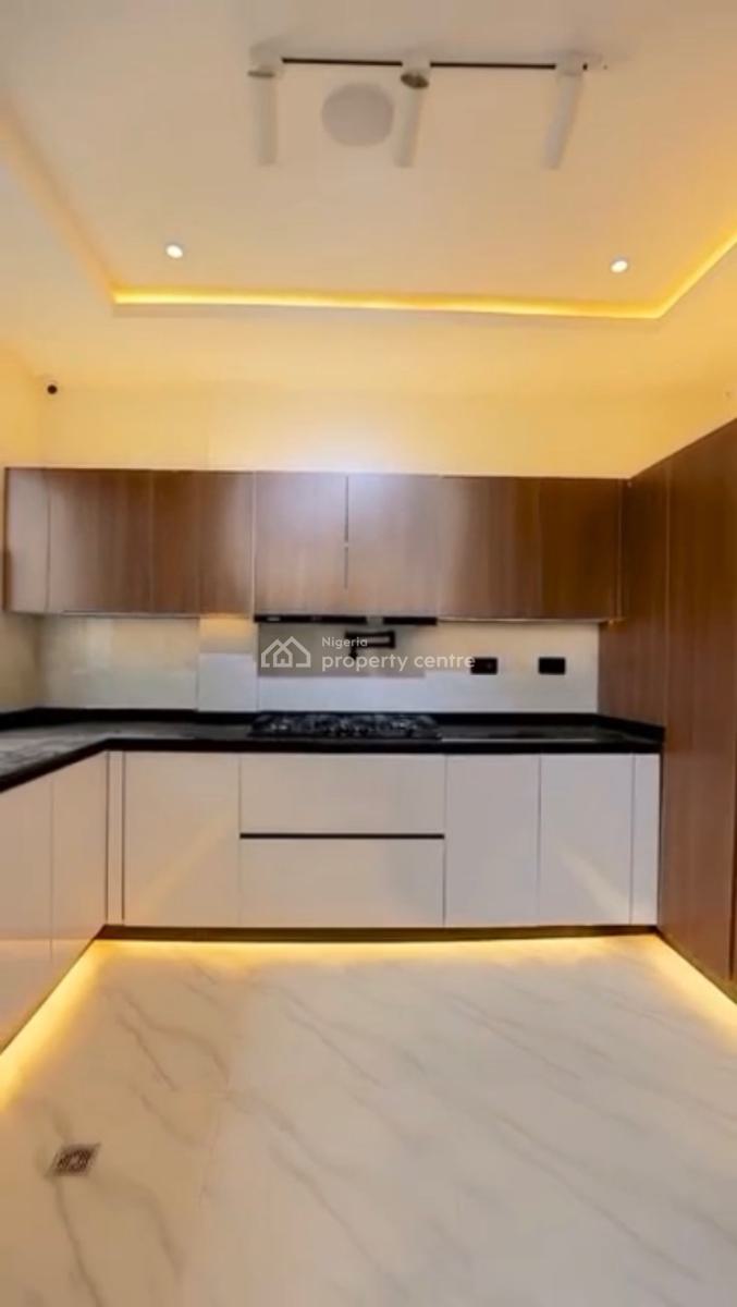 Luxury 3bedroom En-suite Flat +fitted Kitchen, Jahi, Abuja, Block of Flats for Sale